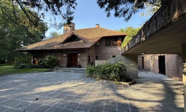 Casa en el barrio Los Naranjos - Ingeniero Maschwitz - Escobar