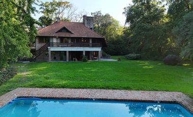 Casa en el barrio Los Naranjos - Ingeniero Maschwitz - Escobar