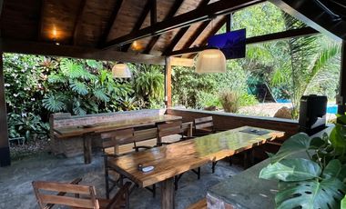 Casa en el barrio Los Naranjos - Ingeniero Maschwitz - Escobar