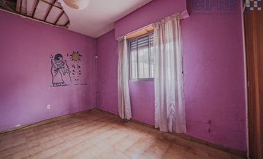 Casa de 6 ambientes en 2 plantas con 3 baños sobre lote propio de 8,66x20 con Garaje Patio Terraza