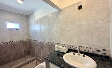 Duplex a estrenar con 1 dormitorio y cochera