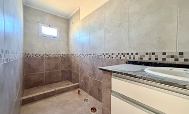 Duplex a estrenar con 1 dormitorio y cochera