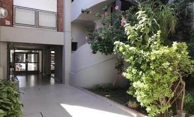 DEPARTAMENTO DOS AMBIENTES A 400 MTS DE ESTACION - EXCELENTE INVERSIONISTAS