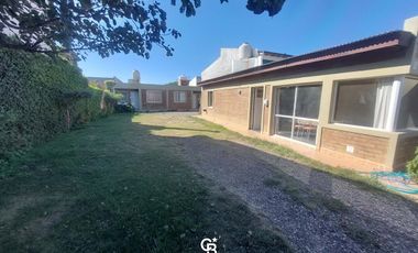 Complejo de departamentos turísticos en Balneario Las Grutas