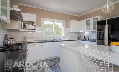 VENTA Casa en Abril Club De Campo