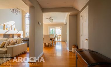 VENTA Casa en Abril Club De Campo