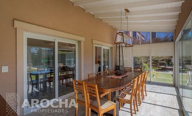 VENTA Casa en Abril Club De Campo
