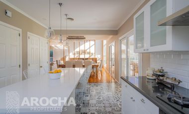 VENTA Casa en Abril Club De Campo
