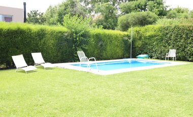 Casa en Fincas de Iraola II