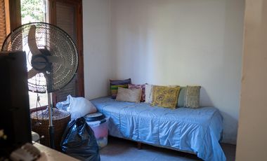 Casa de 3 habitaciones con quincho y cochera