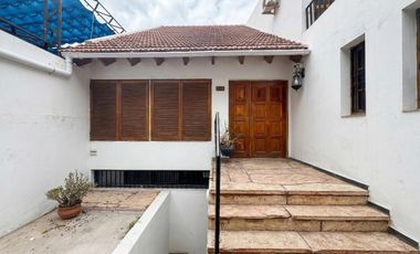 CASA EN VENTA 5TA SECCION - APTA CREDITO/ 3 Dorm/ 3 Baños / Depto en subsuelo/ Piscina /Jardín