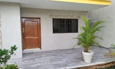 AMPLIA CASA EN VENTA EN CHETUMAL 4 RECAMARAS