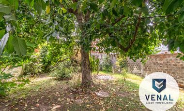 Venta Casa 3 ambientes, lote 459m², fondo y jardín, excelente ubicación residencial en Don Torcuato