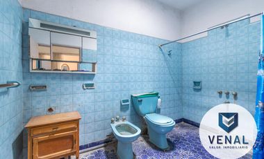 Venta Casa 3 ambientes, lote 459m², fondo y jardín, excelente ubicación residencial en Don Torcuato
