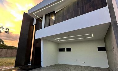 CASA EN VENTA EN RESIDENCIAL HACIENDAS, VILLAHERMOSA, TABASCO