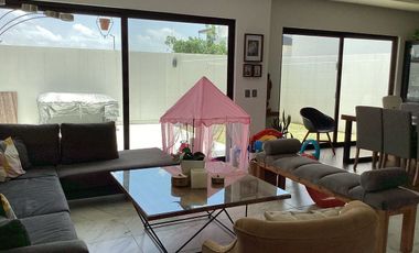 CASA EN VENTA EN RESIDENCIAL HACIENDAS, VILLAHERMOSA, TABASCO