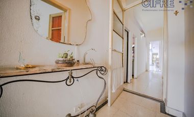 Casa en planta baja lote  8.66 x 41  garage  quincho terrazas Jardín fondo arbolado