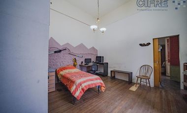 Casa en planta baja lote  8.66 x 41  garage  quincho terrazas Jardín fondo arbolado