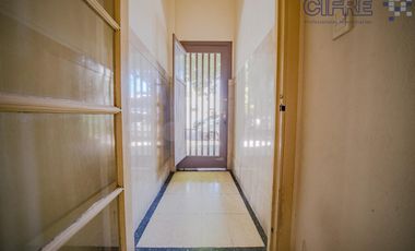 Casa en planta baja lote  8.66 x 41  garage  quincho terrazas Jardín fondo arbolado