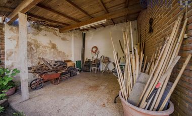 Casa en planta baja lote  8.66 x 41  garage  quincho terrazas Jardín fondo arbolado