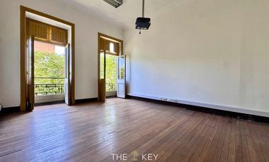 Local Comercial en Arriendo en Huérfanos - Av. Brasil