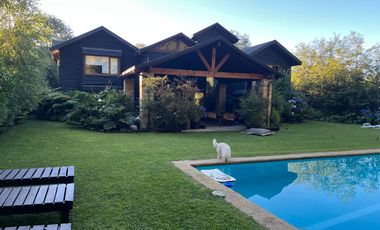 HERMOSA CASA GRANDE EN CONDOMINIO VILLARRICA