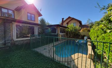 ARRIENDO HERMOSA CASA 4D 3B, LA MONTURA, HACIENDA EL PEÑON