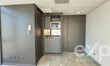 Oficina en Arriendo en AV EDMUNDO ELUCHANS 3011