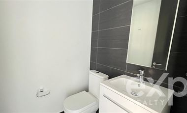 Oficina en Arriendo en AV EDMUNDO ELUCHANS 3011
