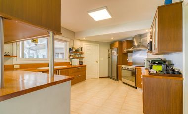 Venta | casa | La Peregrina Club de Campo, Pilar | 5 ambientes | Gran Parque y pileta