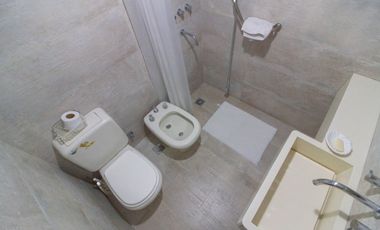 Venta | casa | La Peregrina Club de Campo, Pilar | 5 ambientes | Gran Parque y pileta