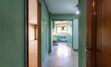 Venta Depto 3 amb con dependencia, Caballito, balcón frente y contrafrente, bauliera , A RECICLAR