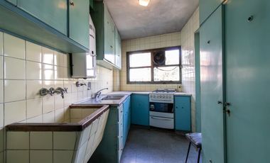 Venta Depto 3 amb con dependencia, Caballito, balcón frente y contrafrente, bauliera , A RECICLAR