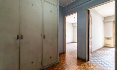 Venta Depto 3 amb con dependencia, Caballito, balcón frente y contrafrente, bauliera , A RECICLAR