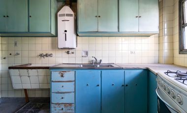 Venta Depto 3 amb con dependencia, Caballito, balcón frente y contrafrente, bauliera , A RECICLAR