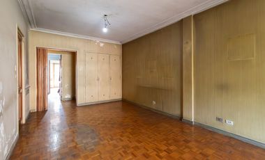 Venta Depto 3 amb con dependencia, Caballito, balcón frente y contrafrente, bauliera , A RECICLAR