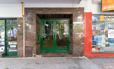Venta Depto 3 amb con dependencia, Caballito, balcón frente y contrafrente, bauliera , A RECICLAR