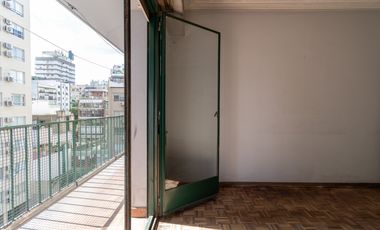 Venta Depto 3 amb con dependencia, Caballito, balcón frente y contrafrente, bauliera , A RECICLAR
