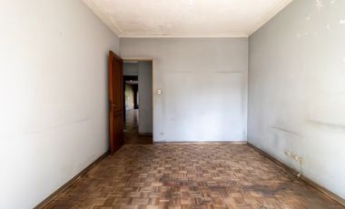 Venta Depto 3 amb con dependencia, Caballito, balcón frente y contrafrente, bauliera , A RECICLAR