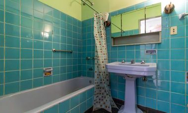 Venta Depto 3 amb con dependencia, Caballito, balcón frente y contrafrente, bauliera , A RECICLAR