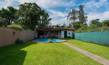 VENTA DE CASA EN HURLINGHAM 7 AMB-PILETA-QUINCHO-PARQUE