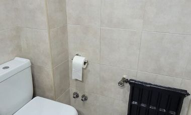Almagro, Av Rivadavia 3900, 3 amb, 70m2, u$s 950 + servicios.  (alq min 3 meses)