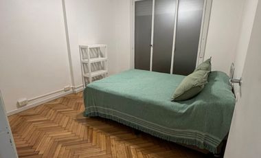 Almagro, Av Rivadavia 3900, 3 amb, 70m2, u$s 950 + servicios.  (alq min 3 meses)