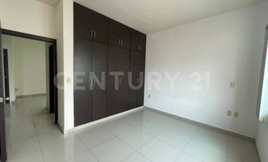 CASA EN RENTA FRACC. REAL SANTA FE VILLA DE ALVAREZ, COLIMA