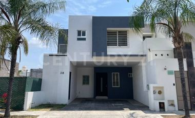 CASA EN RENTA FRACC. REAL SANTA FE VILLA DE ALVAREZ, COLIMA