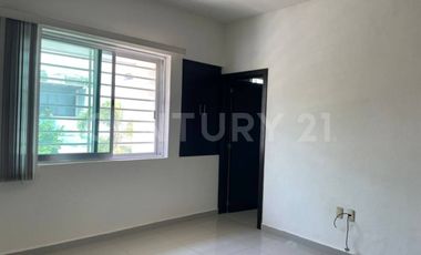 CASA EN RENTA FRACC. REAL SANTA FE VILLA DE ALVAREZ, COLIMA