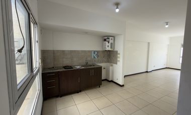 Amplio Monoambientes moron norte