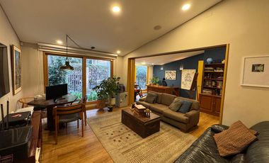 ARRIENDO CASA EN SANTA ANA – ELEGANCIA CONTEMPORÁNEA EN UNA SOLA PLANTA