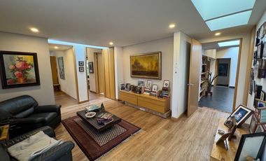 ARRIENDO CASA EN SANTA ANA – ELEGANCIA CONTEMPORÁNEA EN UNA SOLA PLANTA