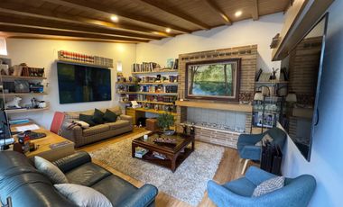 ARRIENDO CASA EN SANTA ANA – ELEGANCIA CONTEMPORÁNEA EN UNA SOLA PLANTA